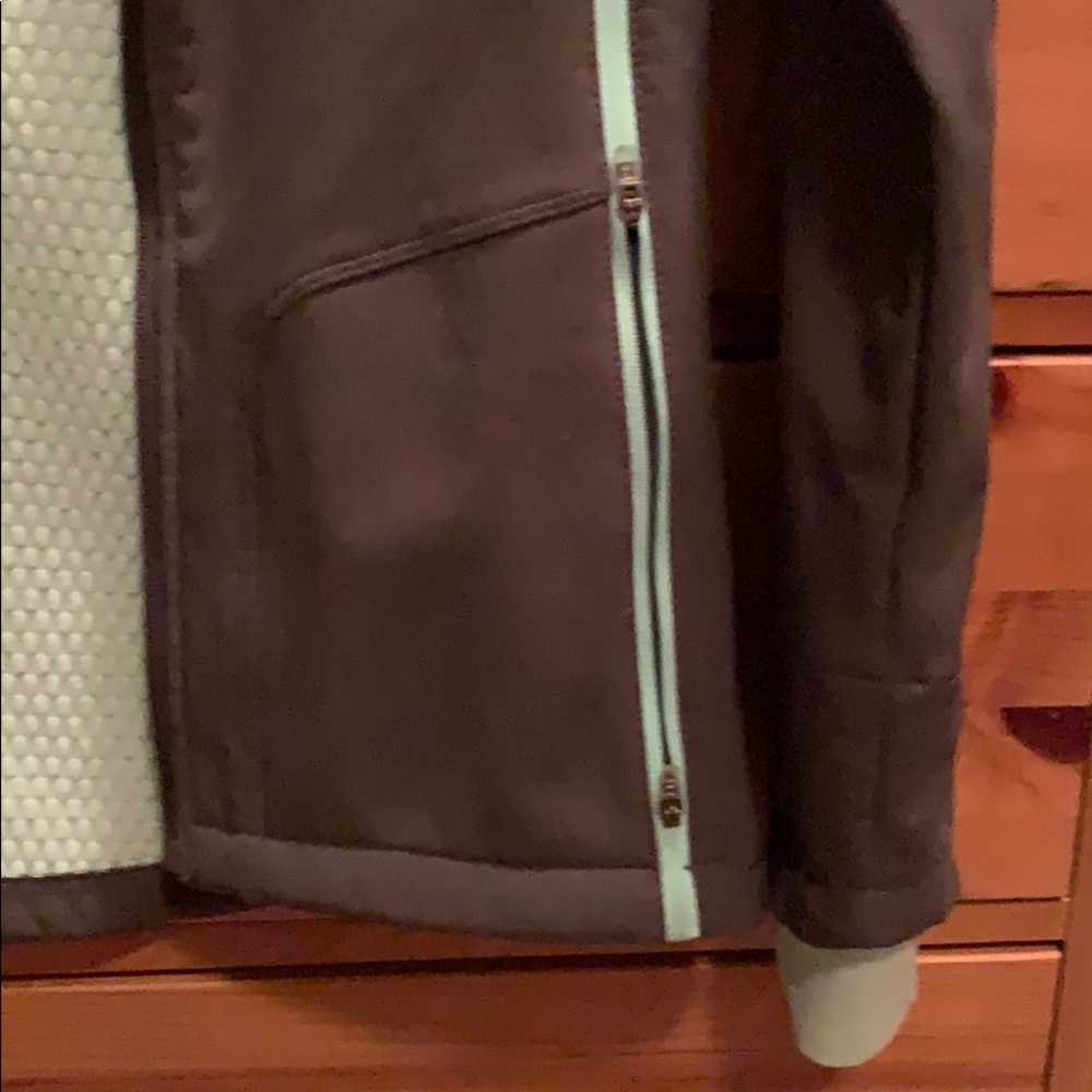 ASICS jacket - Picture 4 of 9